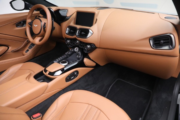 New 2023 Aston Martin Vantage V8 for sale $201,486 at Maserati of Westport in Westport CT 06880 27