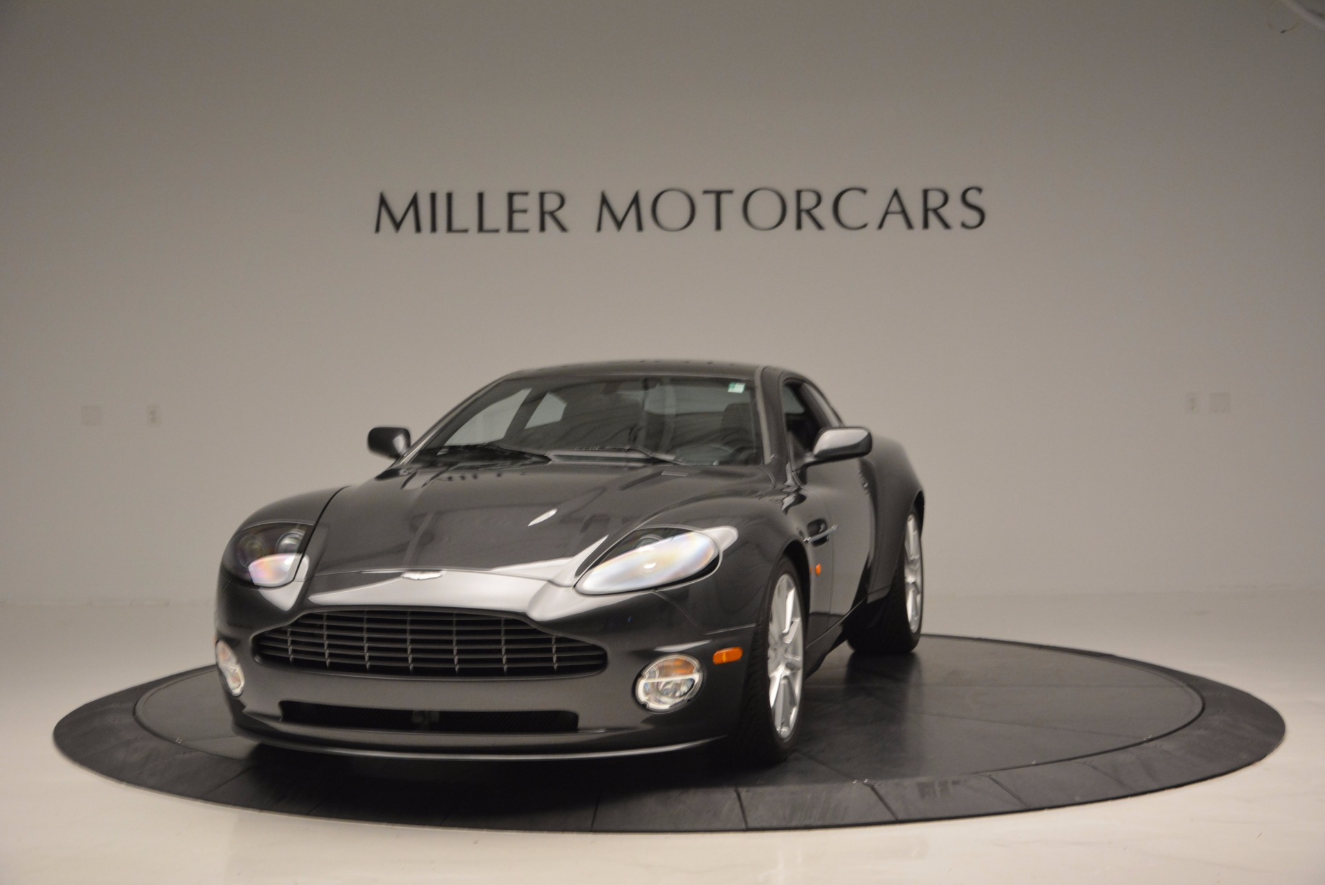 Used 2005 Aston Martin V12 Vanquish S for sale Sold at Maserati of Westport in Westport CT 06880 1