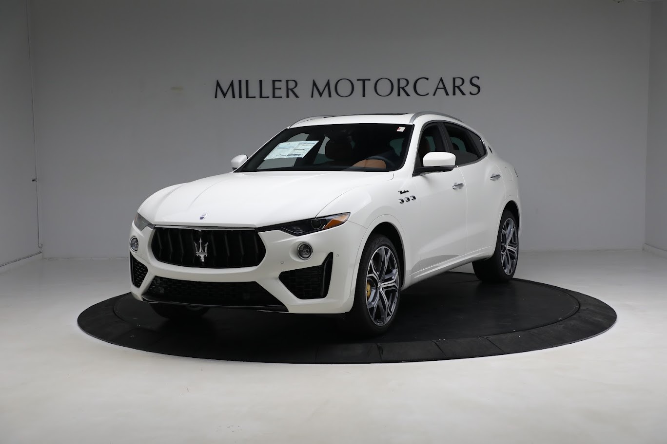 New 2023 Maserati Levante Modena for sale $110,585 at Maserati of Westport in Westport CT 06880 1