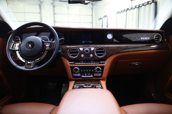 Used 2022 Rolls-Royce Ghost EWB for sale $345,900 at Maserati of Westport in Westport CT 06880 4