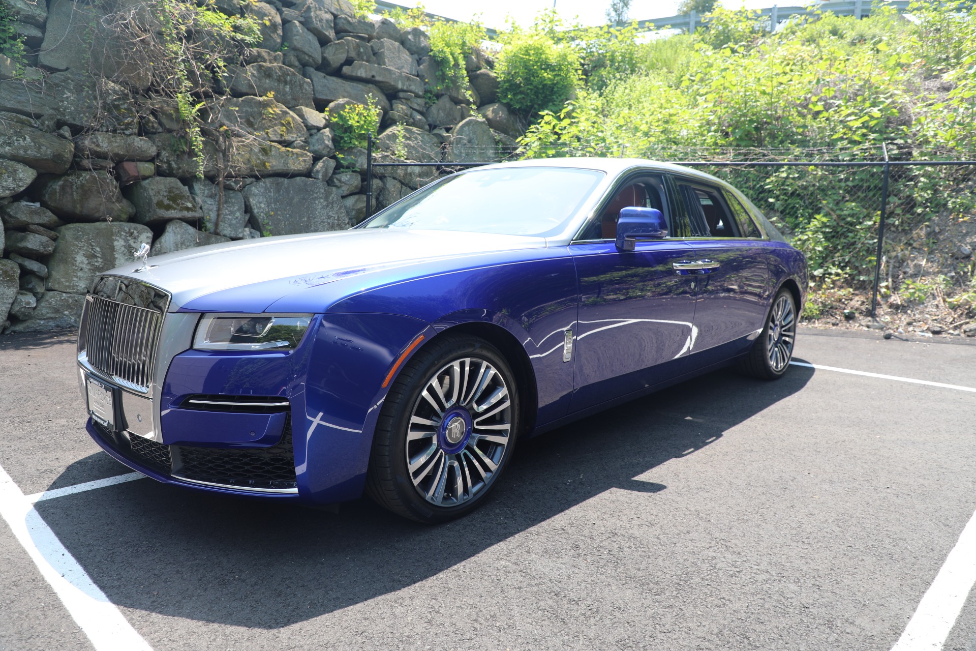 Used 2022 Rolls-Royce Ghost EWB for sale $345,900 at Maserati of Westport in Westport CT 06880 1