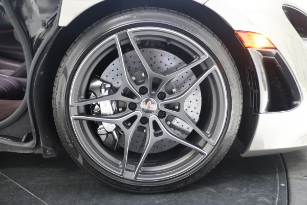 Used 2018 McLaren 720S Luxury for sale $273,900 at Maserati of Westport in Westport CT 06880 18