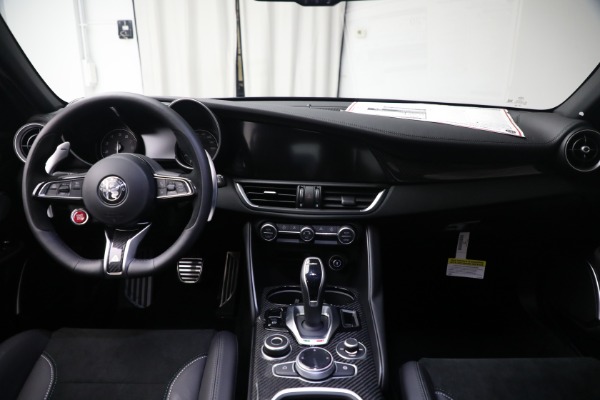 New 2023 Alfa Romeo Giulia Quadrifoglio for sale $77,900 at Maserati of Westport in Westport CT 06880 27