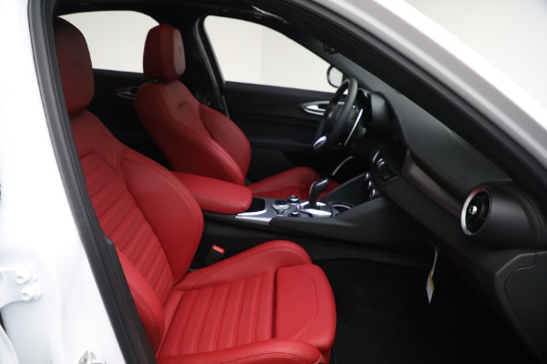 New 2023 Alfa Romeo Giulia Veloce for sale $53,085 at Maserati of Westport in Westport CT 06880 19