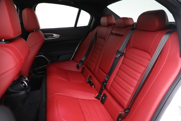 New 2023 Alfa Romeo Giulia Veloce for sale $53,085 at Maserati of Westport in Westport CT 06880 24