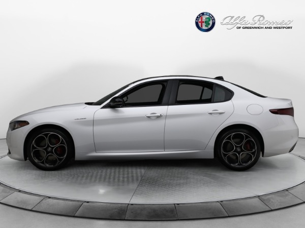 New 2023 Alfa Romeo Giulia Veloce for sale $53,085 at Maserati of Westport in Westport CT 06880 4
