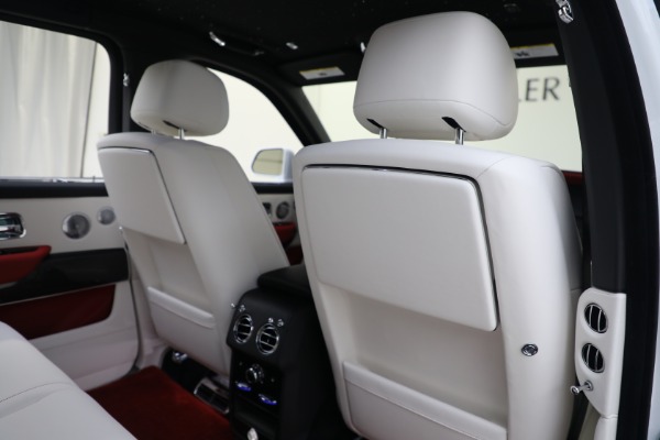 New 2023 Rolls-Royce Black Badge Cullinan for sale $481,500 at Maserati of Westport in Westport CT 06880 26