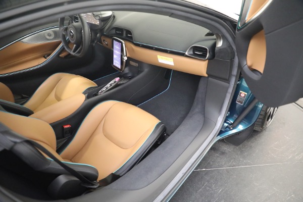 New 2023 McLaren Artura TechLux for sale $263,525 at Maserati of Westport in Westport CT 06880 24