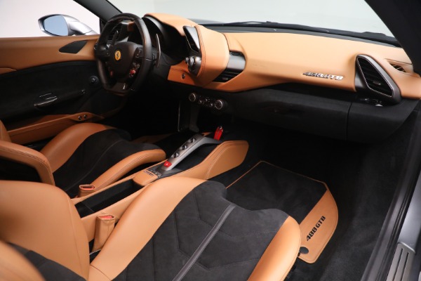 Used 2018 Ferrari 488 GTB for sale $294,900 at Maserati of Westport in Westport CT 06880 16