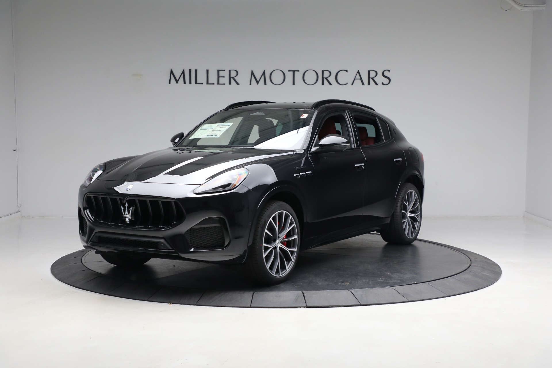 New 2023 Maserati Grecale Modena for sale $92,961 at Maserati of Westport in Westport CT 06880 1