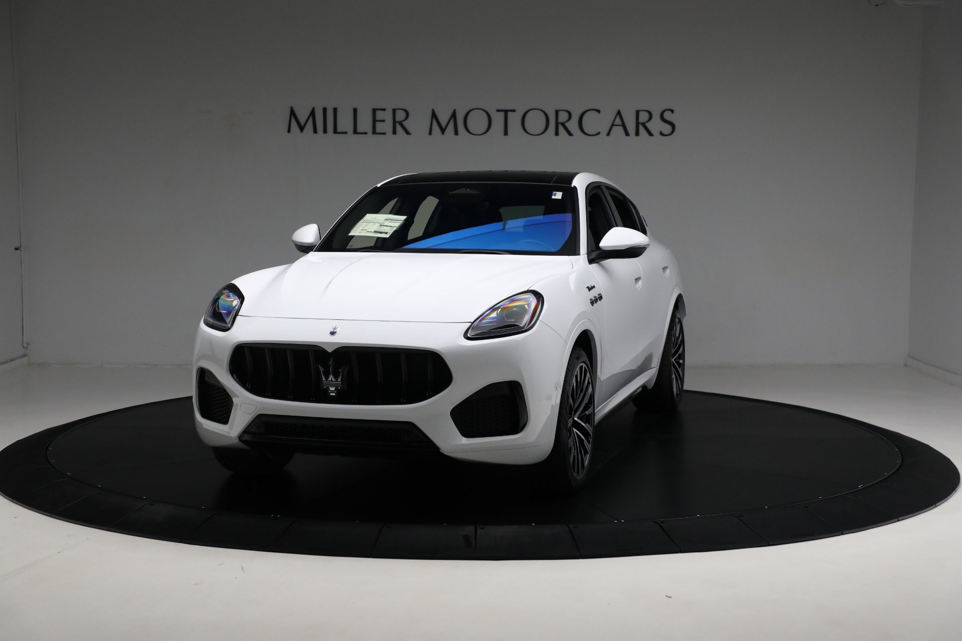 New 2023 Maserati Grecale Modena for sale $82,595 at Maserati of Westport in Westport CT 06880 1