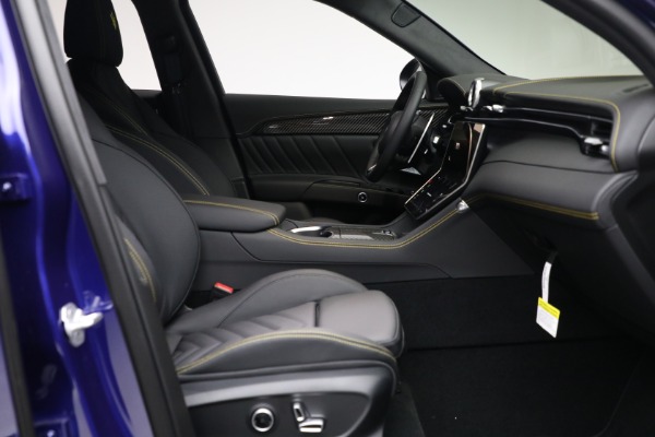 New 2023 Maserati Grecale Modena for sale $91,501 at Maserati of Westport in Westport CT 06880 16