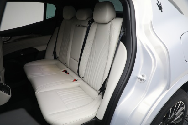 New 2023 Maserati Grecale Modena for sale $88,701 at Maserati of Westport in Westport CT 06880 20