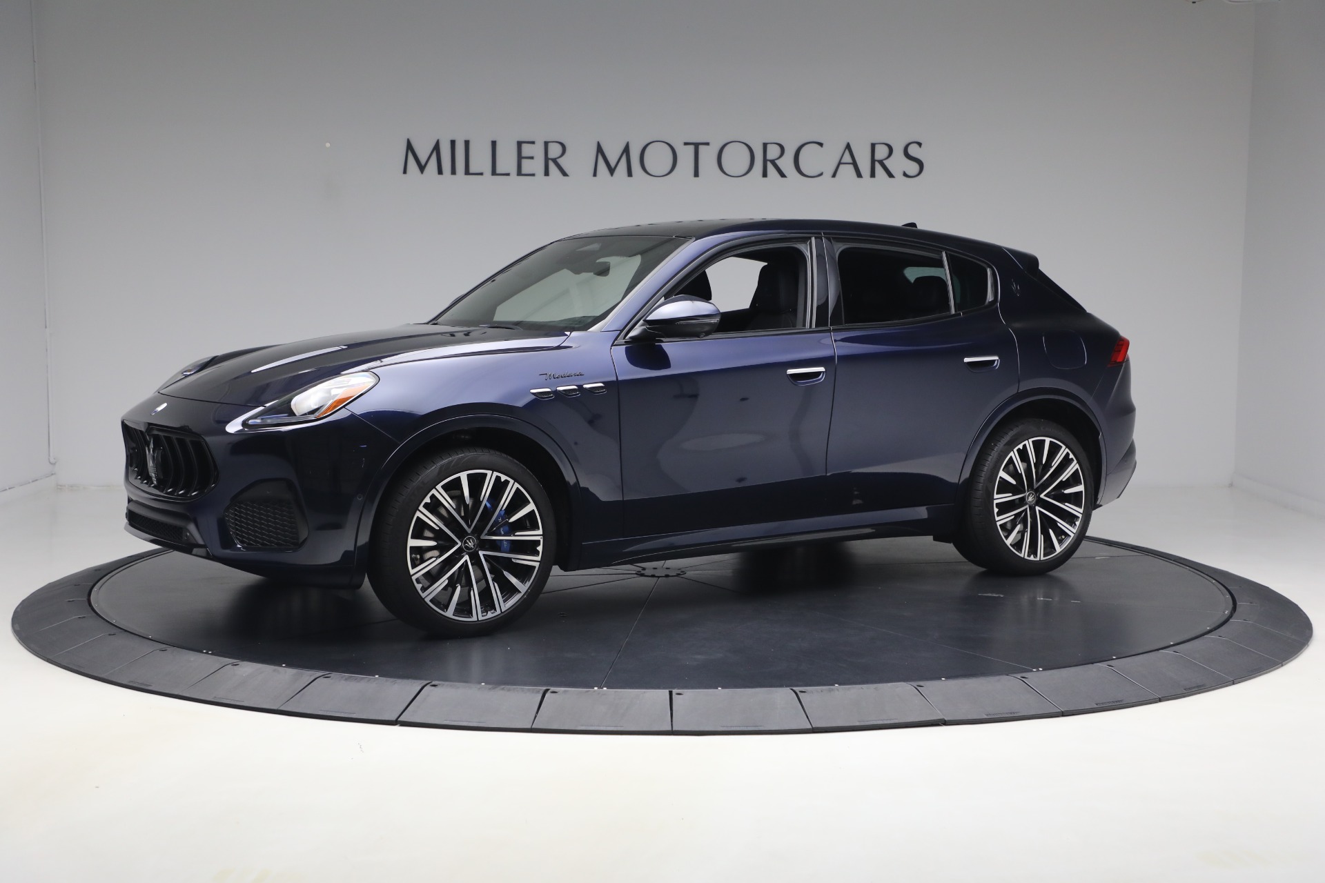 Used 2023 Maserati Grecale Modena for sale $48,900 at Maserati of Westport in Westport CT 06880 1