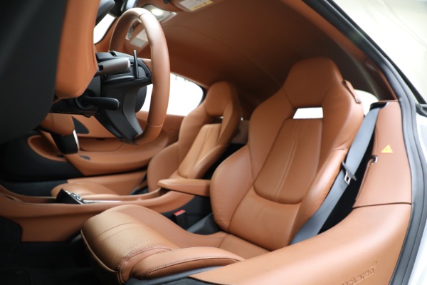 Used 2017 McLaren 570S for sale $164,900 at Maserati of Westport in Westport CT 06880 18