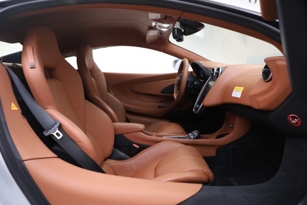 Used 2017 McLaren 570S for sale $164,900 at Maserati of Westport in Westport CT 06880 22