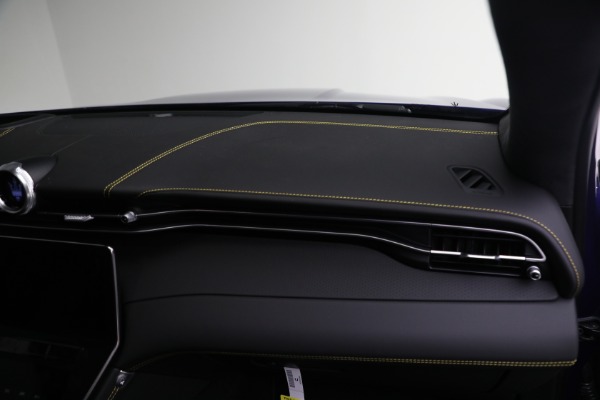 New 2023 Maserati Grecale Trofeo for sale $121,455 at Maserati of Westport in Westport CT 06880 19