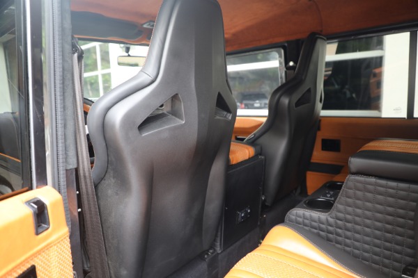 Used 1983 Land Rover Defender 110 Double Cab 6x6 Edition for sale $399,900 at Maserati of Westport in Westport CT 06880 10