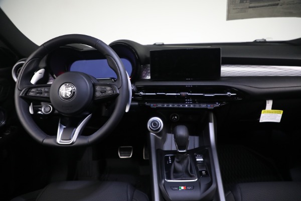 New 2024 Alfa Romeo Tonale Veloce for sale $55,290 at Maserati of Westport in Westport CT 06880 25