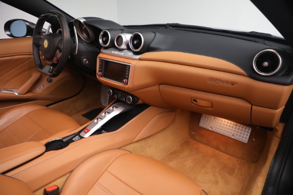 Used 2017 Ferrari California T for sale $151,900 at Maserati of Westport in Westport CT 06880 22
