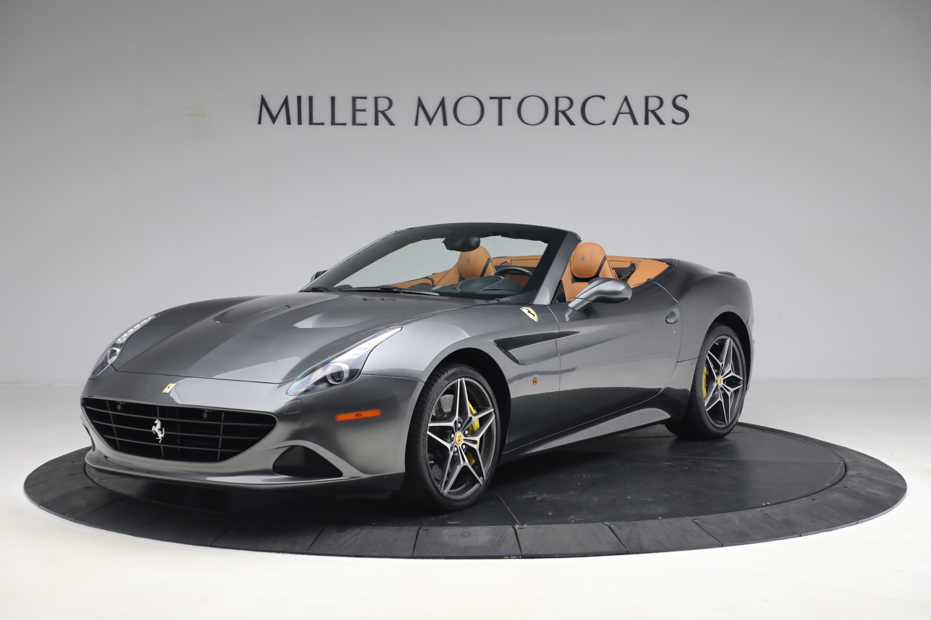 Used 2017 Ferrari California T for sale $151,900 at Maserati of Westport in Westport CT 06880 1