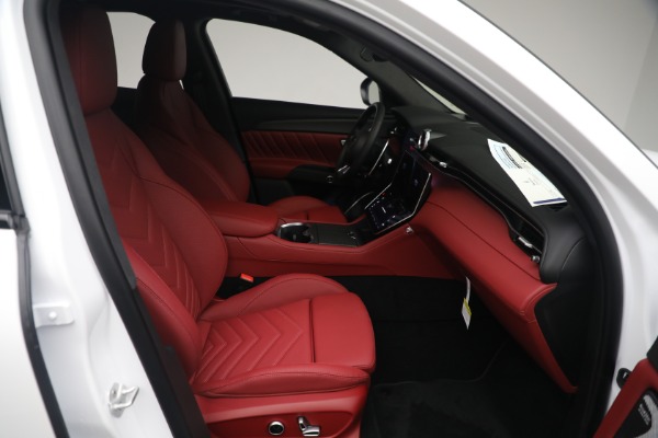New 2023 Maserati Grecale Trofeo for sale $110,095 at Maserati of Westport in Westport CT 06880 15