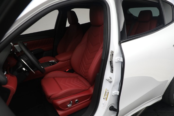 New 2023 Maserati Grecale Trofeo for sale $110,095 at Maserati of Westport in Westport CT 06880 16