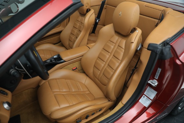 Used 2014 Ferrari California for sale $136,900 at Maserati of Westport in Westport CT 06880 21