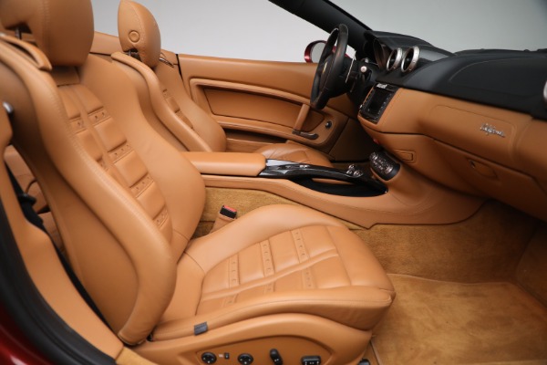 Used 2014 Ferrari California for sale $136,900 at Maserati of Westport in Westport CT 06880 24