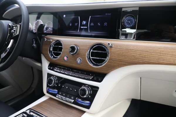 Used 2021 Rolls-Royce Ghost for sale $299,895 at Maserati of Westport in Westport CT 06880 28