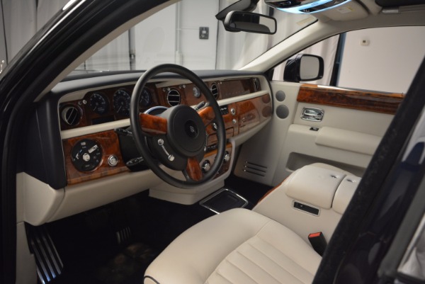 Used 2011 Rolls-Royce Phantom for sale Sold at Maserati of Westport in Westport CT 06880 10