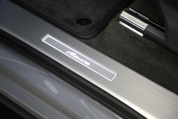 New 2023 Bentley Bentayga Azure V8 for sale $275,715 at Maserati of Westport in Westport CT 06880 20