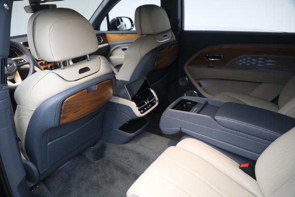 Used 2023 Bentley Bentayga EWB Azure V8 for sale $267,900 at Maserati of Westport in Westport CT 06880 16