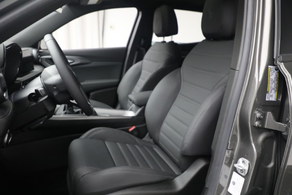 New 2024 Alfa Romeo Tonale Ti for sale Call for price at Maserati of Westport in Westport CT 06880 16