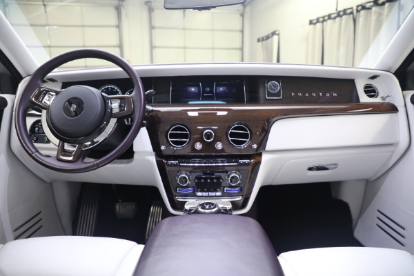 Used 2018 Rolls-Royce Phantom for sale Call for price at Maserati of Westport in Westport CT 06880 4