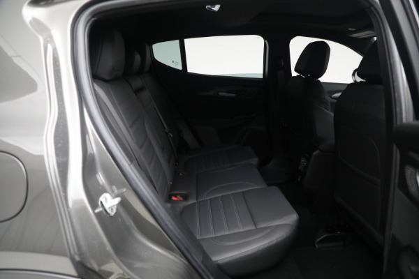 New 2024 Alfa Romeo Tonale Veloce for sale $57,300 at Maserati of Westport in Westport CT 06880 23
