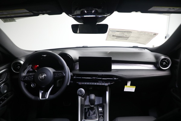 Used 2024 Alfa Romeo Tonale Hybrid Veloce for sale $28,900 at Maserati of Westport in Westport CT 06880 28