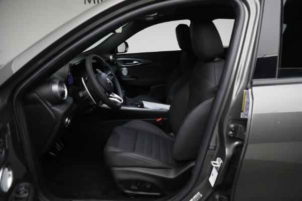 New 2024 Alfa Romeo Tonale Veloce for sale $57,300 at Maserati of Westport in Westport CT 06880 16