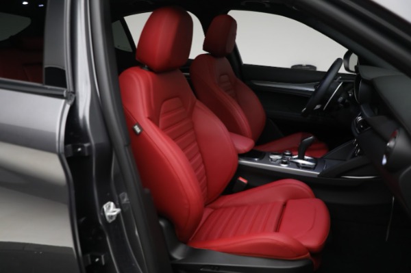 New 2024 Alfa Romeo Stelvio Veloce for sale $59,205 at Maserati of Westport in Westport CT 06880 17