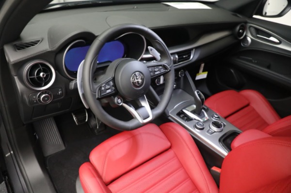 New 2024 Alfa Romeo Stelvio Veloce for sale $59,205 at Maserati of Westport in Westport CT 06880 25