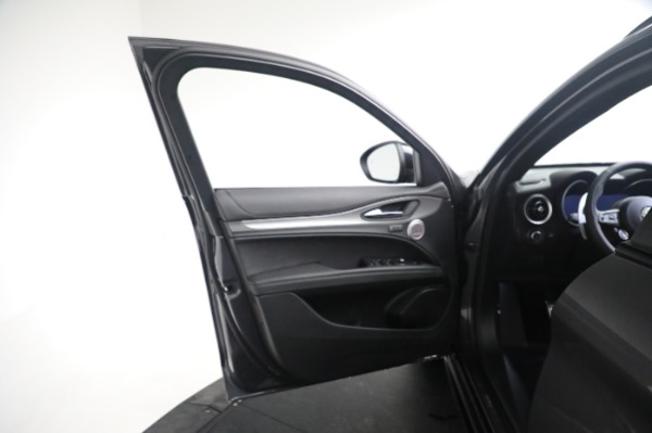 New 2024 Alfa Romeo Stelvio Veloce for sale $59,205 at Maserati of Westport in Westport CT 06880 26