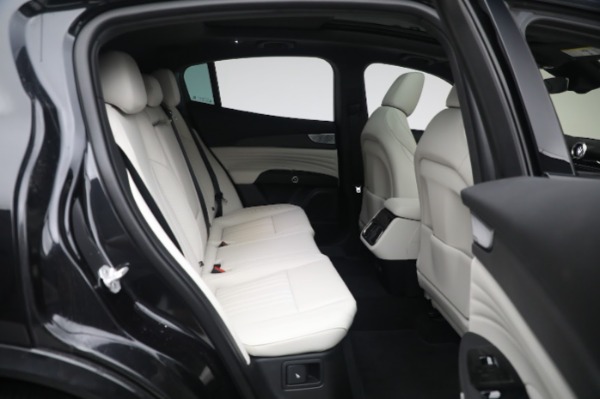 New 2023 Maserati Grecale Modena for sale $88,301 at Maserati of Westport in Westport CT 06880 25
