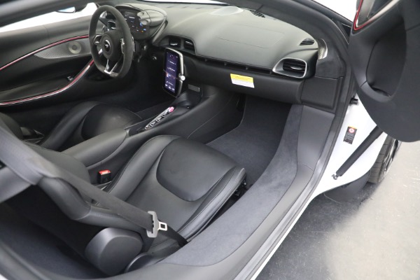 New 2023 McLaren Artura TechLux for sale $279,835 at Maserati of Westport in Westport CT 06880 22