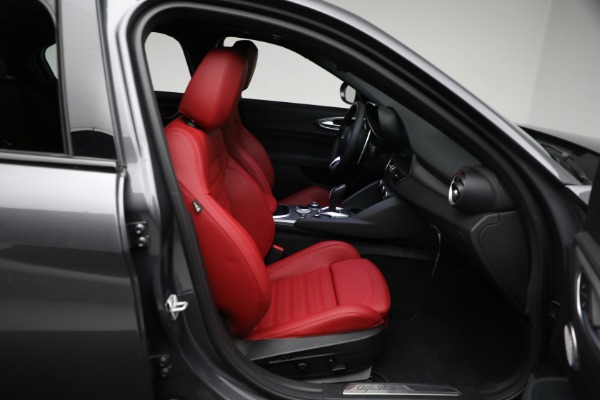 New 2024 Alfa Romeo Giulia Veloce for sale Sold at Maserati of Westport in Westport CT 06880 27
