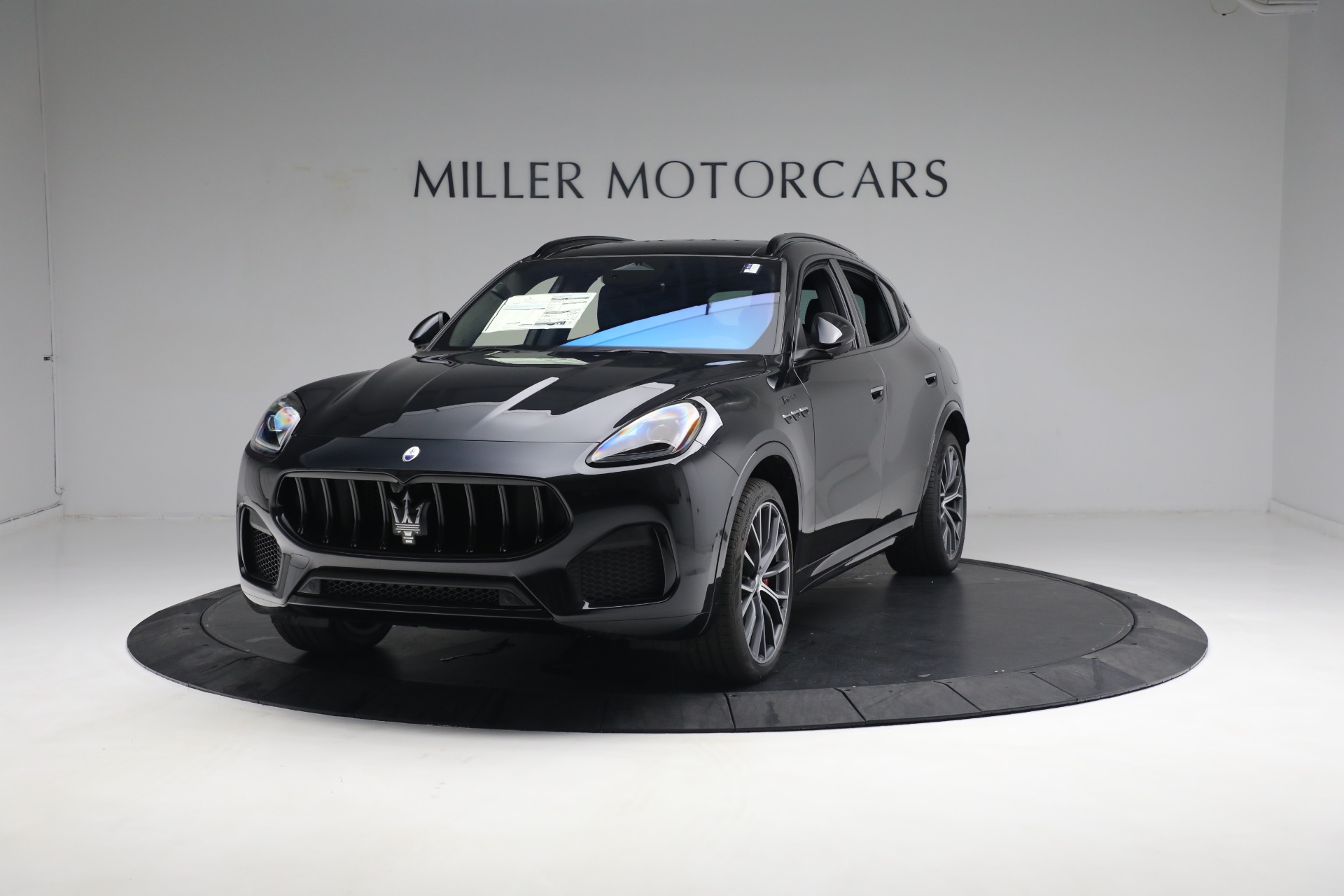 New 2023 Maserati Grecale Modena for sale $91,401 at Maserati of Westport in Westport CT 06880 1
