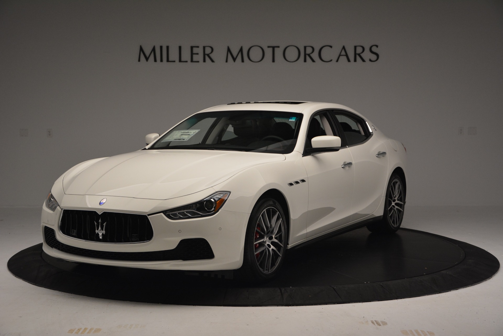 Used 2016 Maserati Ghibli S Q4  EX-LOANER for sale Sold at Maserati of Westport in Westport CT 06880 1