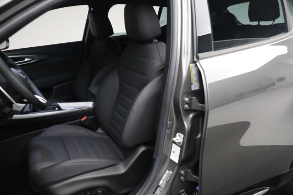 New 2024 Alfa Romeo Tonale Ti for sale $54,450 at Maserati of Westport in Westport CT 06880 17