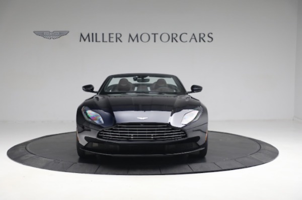 Used 2020 Aston Martin DB11 Volante for sale $148,900 at Maserati of Westport in Westport CT 06880 11