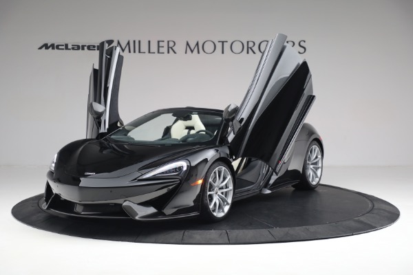 Used 2018 McLaren 570S Spider for sale Sold at Maserati of Westport in Westport CT 06880 14