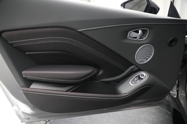 New 2023 Aston Martin Vantage V8 for sale $202,286 at Maserati of Westport in Westport CT 06880 16